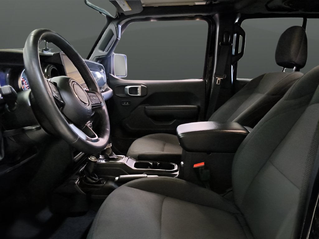 Used 2022 Jeep Gladiator Sport AWD/4WD image 7