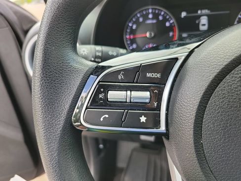 Used 2024 Kia Forte LXS w/ LXS Technology Package FWD image 16