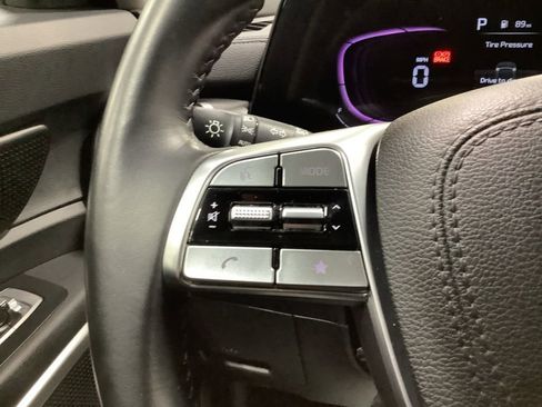 Certified 2023 Kia Telluride S w/ S Sunroof Package image 18