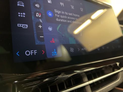 New 2026 Lincoln Nautilus Reserve w/ Jet Appearance Package image 15