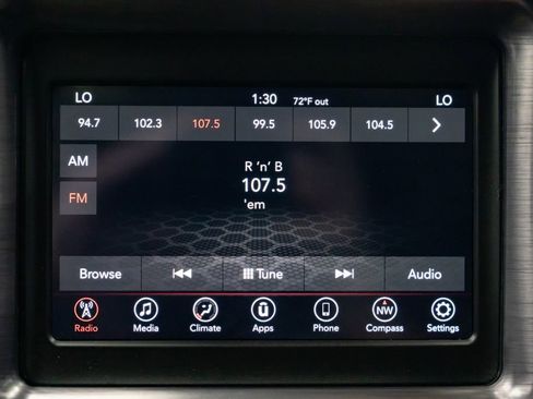 Used 2018 Dodge Challenger SXT RWD image 13