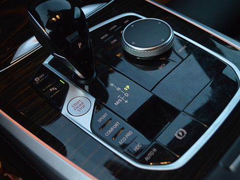 Certified 2023 BMW X5 xDrive40i w/ Executive Package image 24