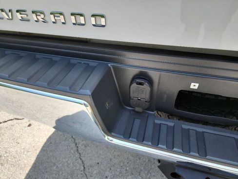 Used 2019 Chevrolet Silverado 2500 W/T AWD/4WD image 10