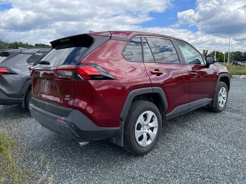 Used 2025 Toyota RAV4 LE AWD/4WD image 4