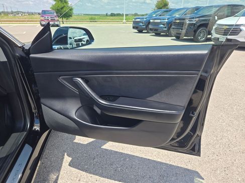 Used 2019 Tesla Model 3 RWD image 28