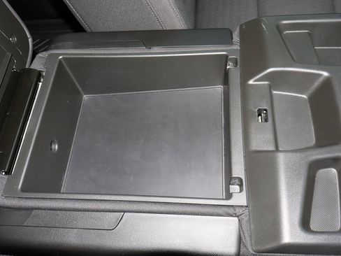 Used 2023 Chevrolet Silverado 1500 Custom Trail Boss w/ LPO, Dark Essentials Package image 28