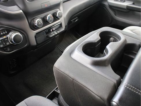 Used 2020 RAM 1500 Big Horn AWD/4WD image 21