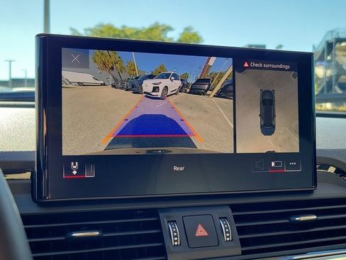 Used 2023 Audi Q5 e Premium Plus w/ Premium Plus Package image 30