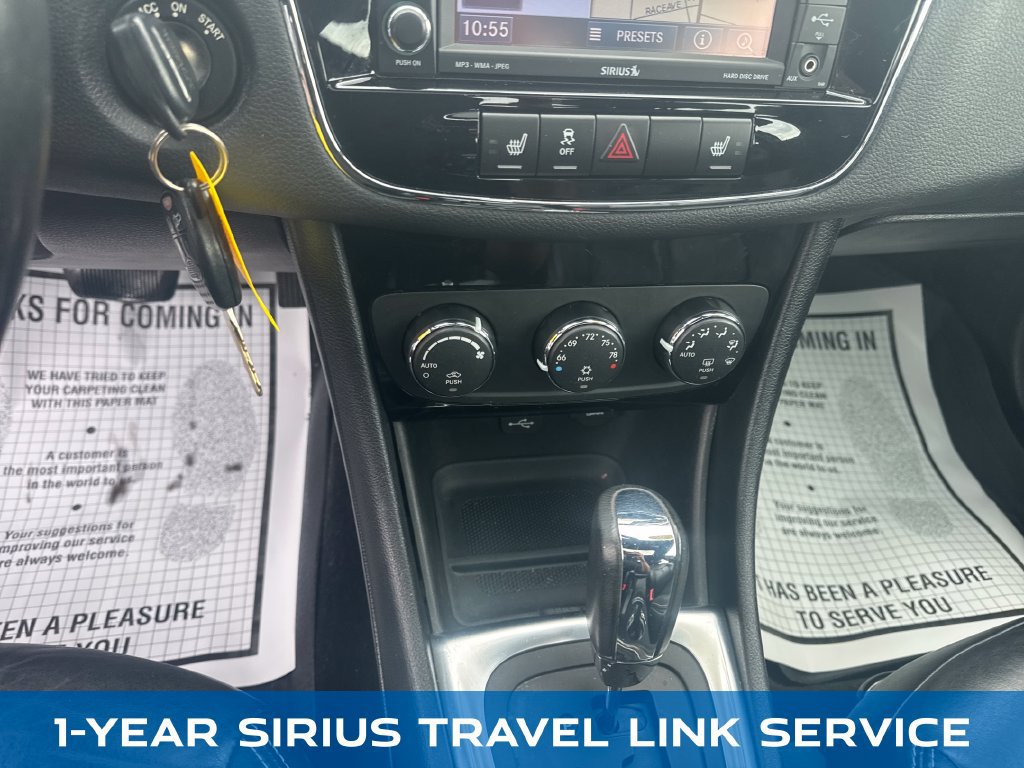 Used 2011 Chrysler 200 Limited FWD image 19