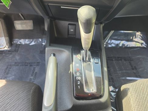 Used 2013 Honda Civic LX image 40