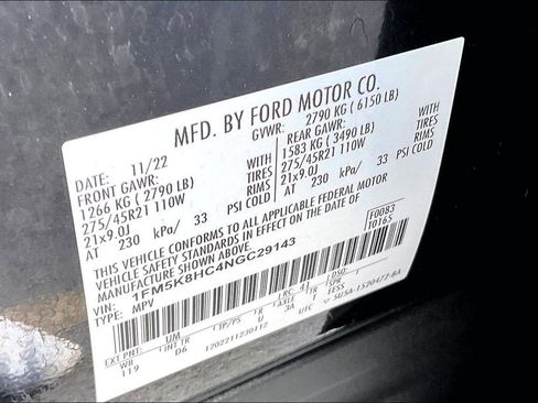 Used 2022 Ford Explorer Platinum w/ Equipment Group 601A image 33