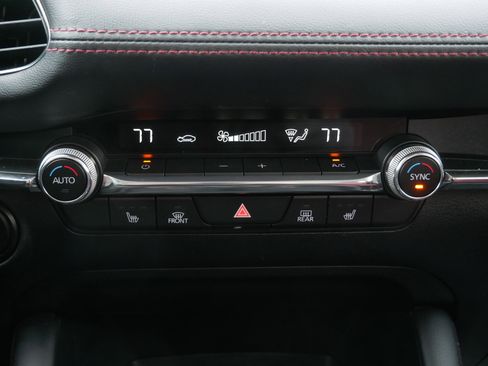 Used 2023 MAZDA MAZDA3 s image 23