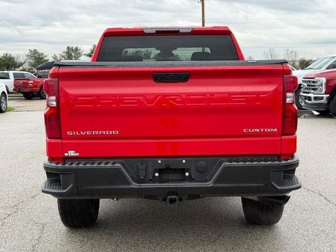 Used 2025 Chevrolet Silverado 1500 Custom Trail Boss w/ Turbomax Blackout Package AWD/4WD image 4