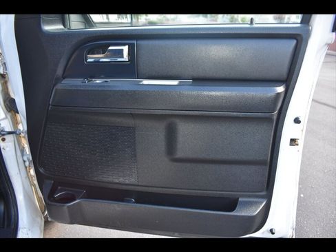 Used 2017 Ford Expedition XL AWD/4WD image 34