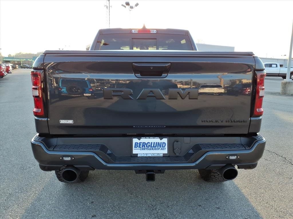 New 2026 RAM 1500 Big Horn AWD/4WD image 5