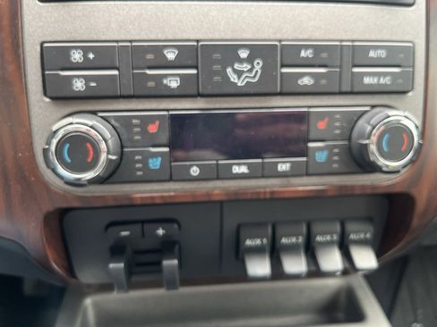 Used 2011 Ford F350 Lariat w/ Lariat Ultimate Pkg AWD/4WD image 20