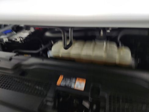 Used 2025 Ford Expedition Active AWD/4WD image 18