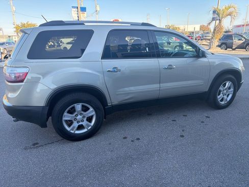 Used 2010 GMC Acadia SL w/ Preferred Package image 5