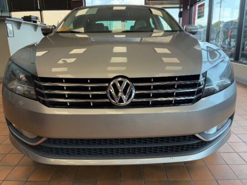 Used 2014 Volkswagen Passat TDI SEL Premium image 4