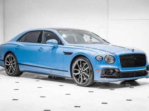 Certified 2024 Bentley Flying Spur V8 AWD/4WD image 7