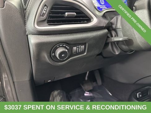 Certified 2023 Chrysler Pacifica Touring-L w/ S Appearance Package AWD/4WD image 19