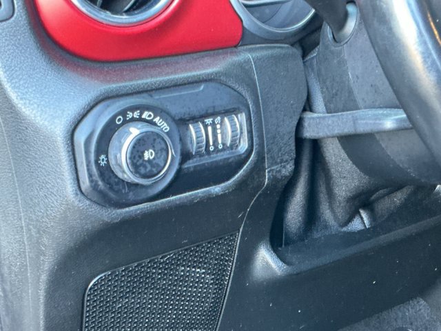 Used 2019 Jeep Wrangler Unlimited Rubicon AWD/4WD image 26