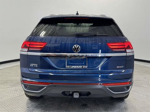 Used 2022 Volkswagen Atlas Cross Sport SE image 6