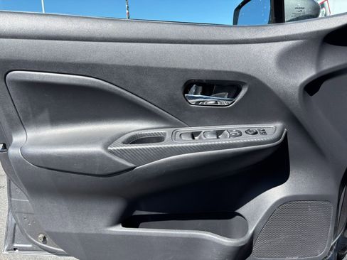 Used 2025 Nissan Versa SV FWD image 18