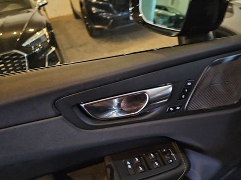 Certified 2025 Volvo XC60 B5 Ultra AWD/4WD image 18