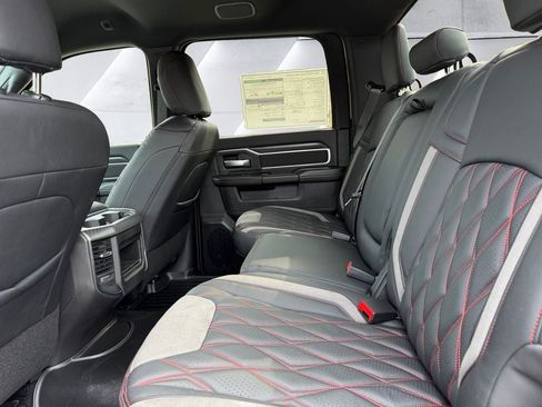 New 2025 RAM 2500 Big Horn AWD/4WD image 13