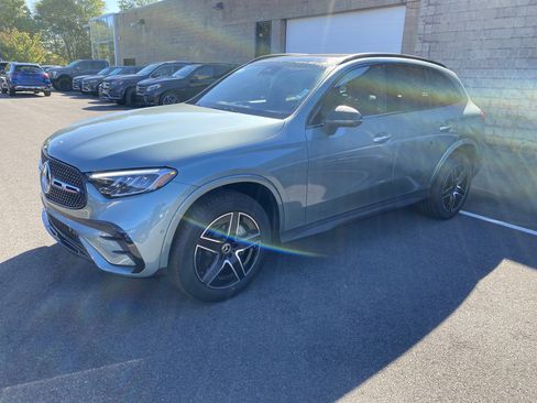Used 2026 Mercedes-Benz GLC 300 4MATIC image 4