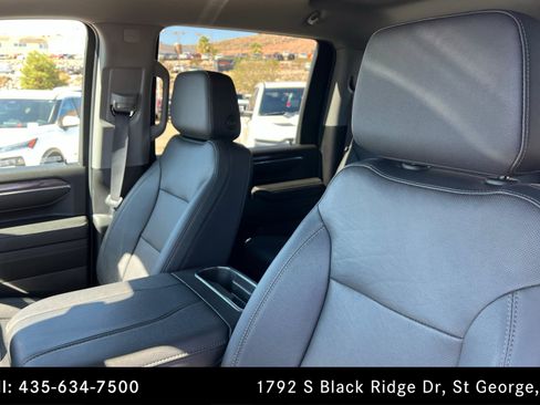 Used 2024 Chevrolet Silverado 3500 LTZ w/ LTZ Convenience Package image 16