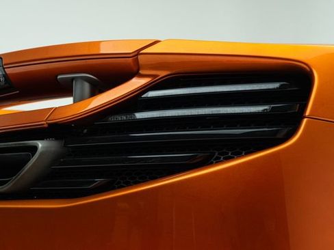 Used 2012 McLaren MP4-12C Coupe image 16