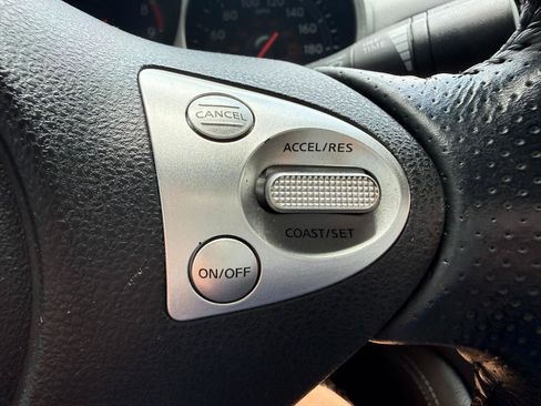 Used 2009 Nissan 370Z Touring w/ Sport Pkg RWD image 31