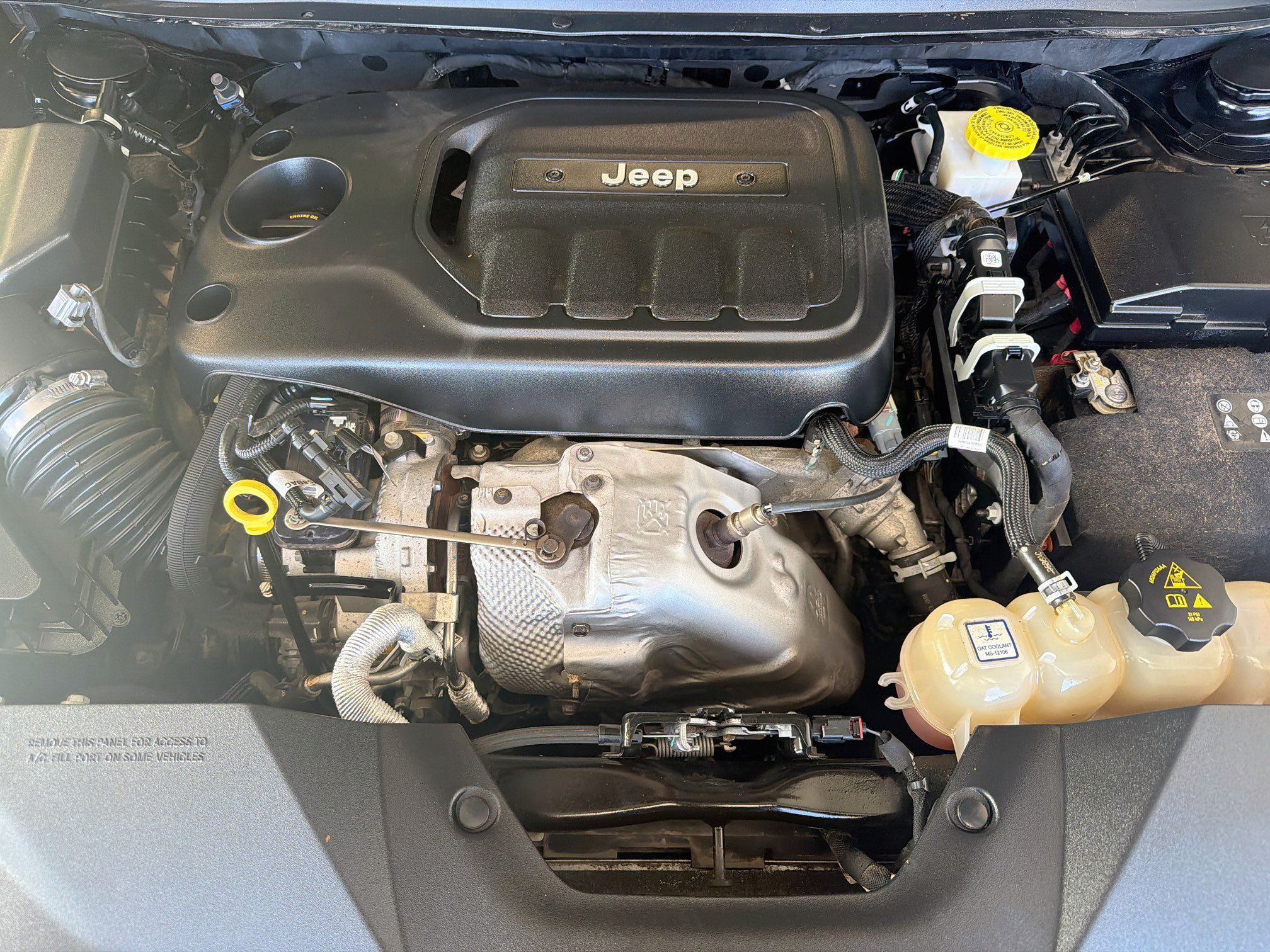 Used 2019 Jeep Cherokee Limited AWD/4WD image 35