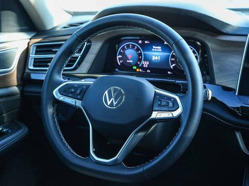 New 2026 Volkswagen Atlas SE image 23