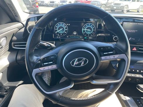 Used 2022 Hyundai Elantra SEL w/ Convenience + Premium Package FWD image 44