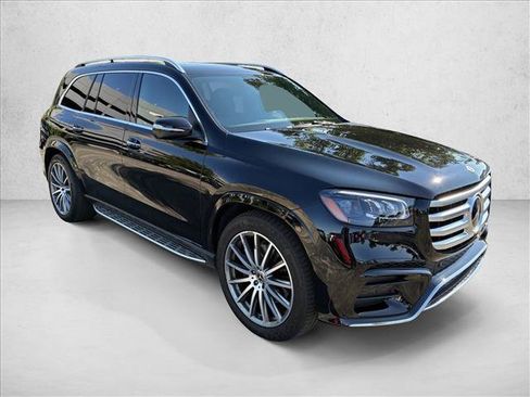 Certified 2025 Mercedes-Benz GLS 580 4MATIC image 3