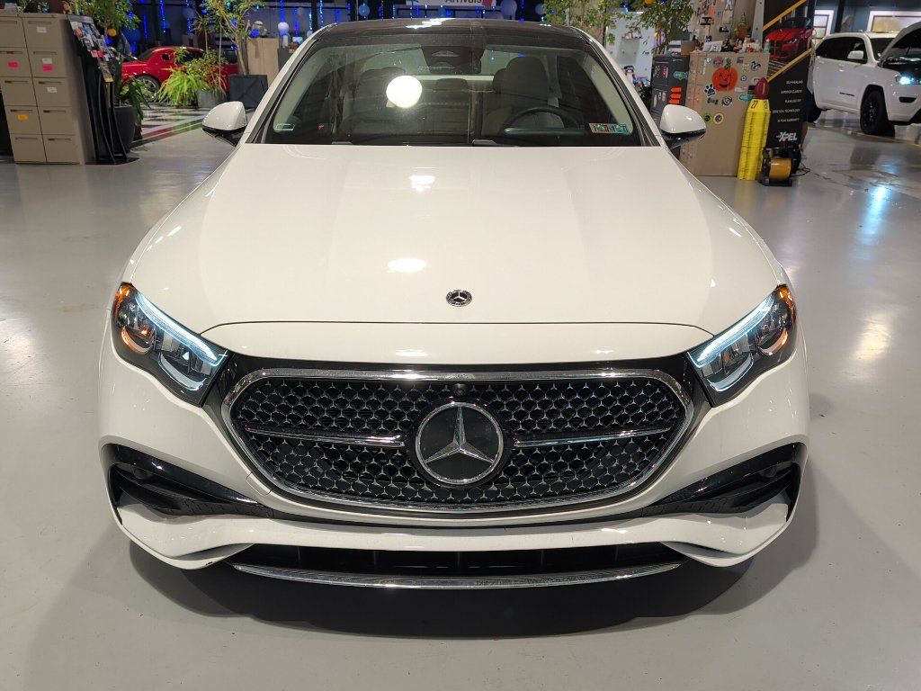 Used 2026 Mercedes-Benz E 350 4MATIC Sedan image 5