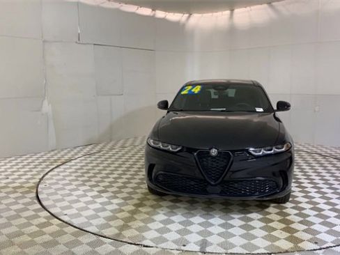 Used 2024 Alfa Romeo Tonale Veloce image 3