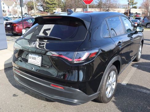 Used 2025 Honda HR-V LX image 7
