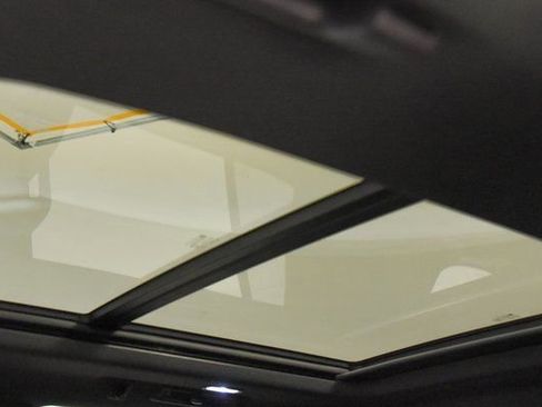 Used 2021 Chevrolet Tahoe High Country image 2