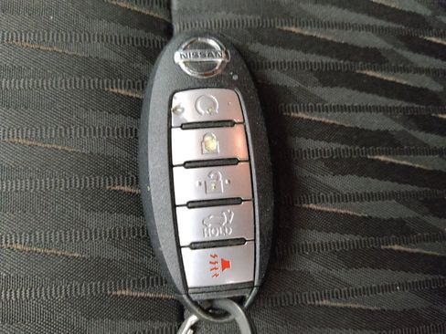 Used 2019 Nissan Rogue SV AWD/4WD image 32