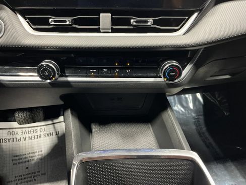 Used 2026 Chevrolet Equinox LT w/ Safety and Technology Package AWD/4WD image 26