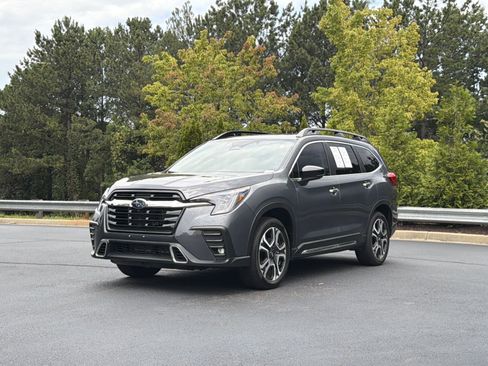 Used 2025 Subaru Ascent Touring AWD/4WD image 14