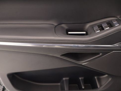 New 2026 Lincoln Navigator Premiere AWD/4WD image 16