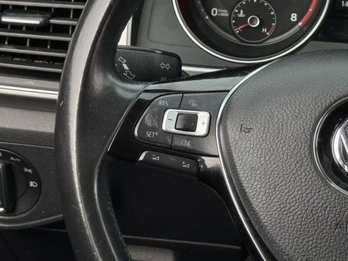 Used 2018 Volkswagen Atlas SE image 14