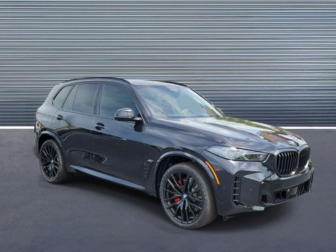 New 2026 BMW X5 xDrive40i w/ M Sport Package AWD/4WD image 2