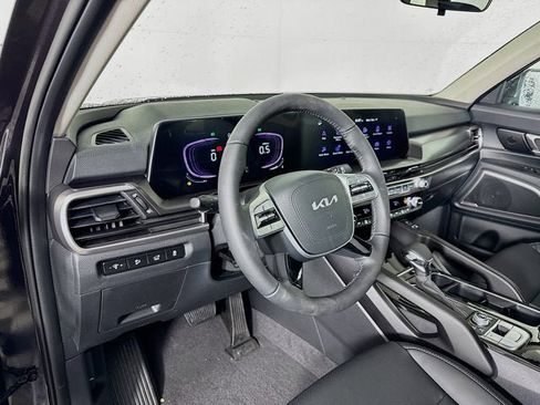 New 2025 Kia Telluride S image 9
