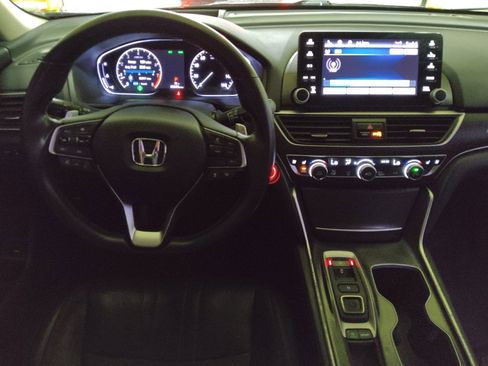 Used 2018 Honda Accord Touring image 22